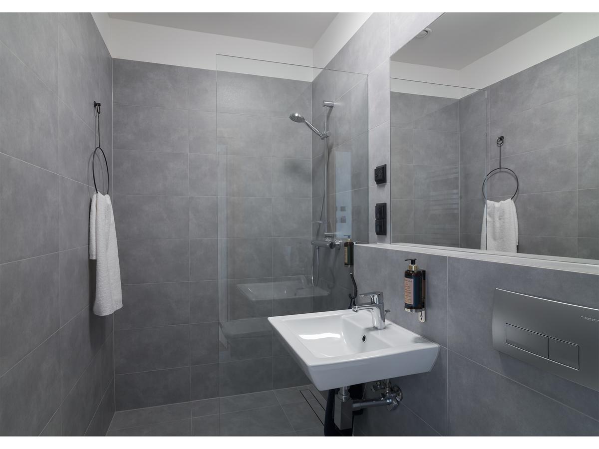 Well Well Aparthotel Krasków Εξωτερικό φωτογραφία