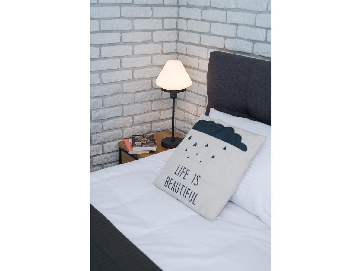 Well Well Aparthotel Krasków Εξωτερικό φωτογραφία
