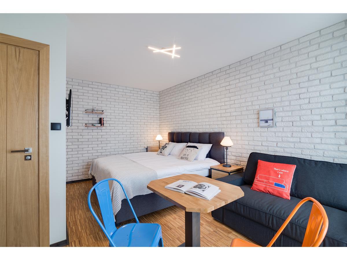 Well Well Aparthotel Krasków Εξωτερικό φωτογραφία